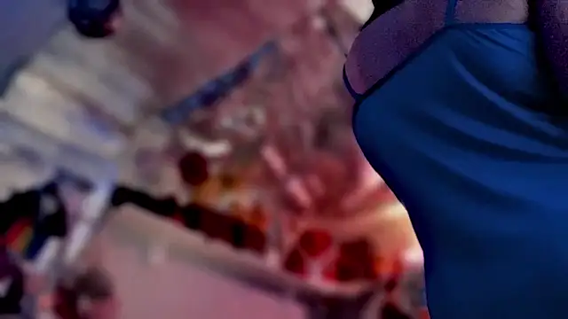 gurlnips online show from 01-18-25, 06:24