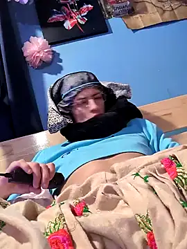 gurlnips online show from 01-31-25, 02:58