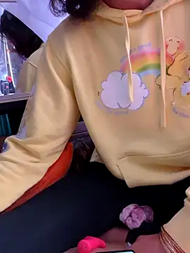 Snapshot of gurlnips chatting on 10-11-25, 08:51 gurlnips online show from 10-11-25, 08:51