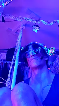 Snapshot of gurlnips chatting on 10-13-25, 05:07 gurlnips online show from 10-13-25, 05:07