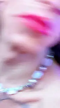 Snapshot of gurlnips chatting on 11-11-25, 04:07 gurlnips online show from 11-11-25, 04:07