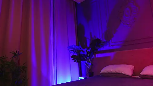 Liv Fay online show from 12-16-25, 03:17