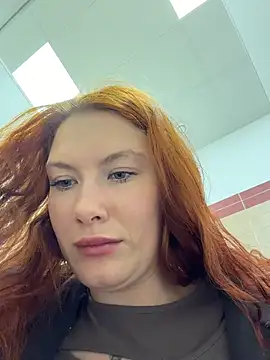 Snapshot of Liv_Fay chatting on 02-12-26, 12:00 Liv Fay online show from 02-12-26, 12:00