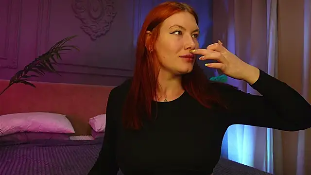 Snapshot of Liv_Fay chatting on 02-19-26, 01:51 Liv Fay online show from 02-19-26, 01:51