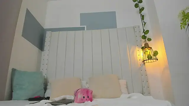 hannah gray online show from 10-14-25, 11:11