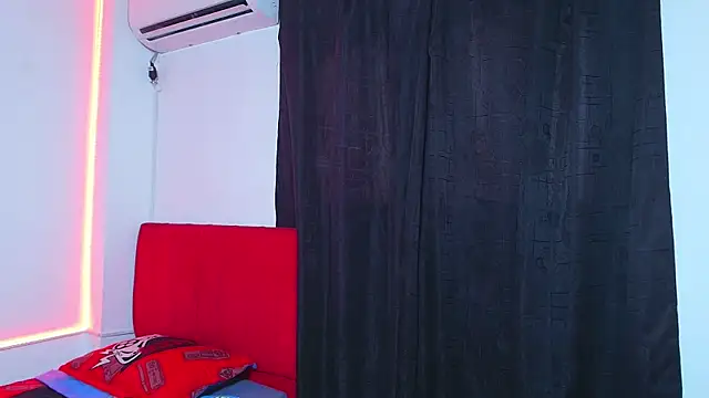 dominic smith  online show from 11-28-25, 08:55