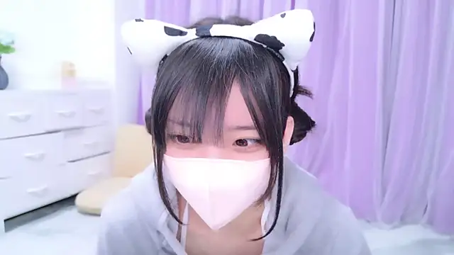 Snapshot of -Yuria- chatting on 02-17-25, 02:59 -Yuria- online show from 02-17-25, 02:59