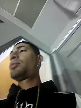 DrakeNeumann online show from 10-25-25, 02:41