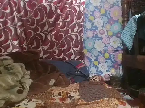 Snapshot of Bangingchick chatting on 10-14-25, 02:29 Bangingchick online show from 10-14-25, 02:29