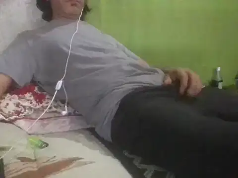 Snapshot of Bangingchick chatting on 02-26-26, 03:27 Bangingchick online show from 02-26-26, 03:27