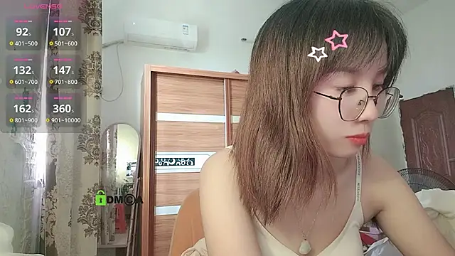 Snapshot of Lili_666 chatting on 10-11-25, 02:11 Lili 666 online show from 10-11-25, 02:11