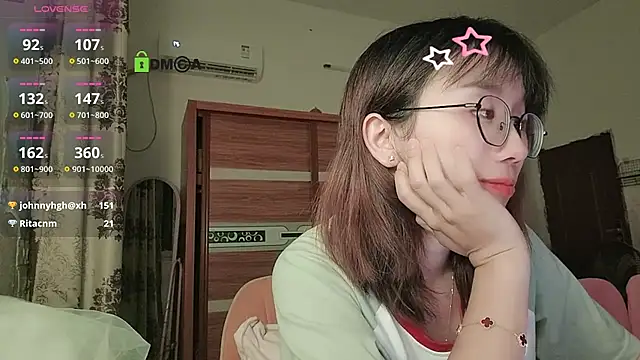 Snapshot of Lili_666 chatting on 10-12-25, 04:39 Lili 666 online show from 10-12-25, 04:39