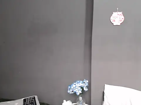 CREAMYCUPCAKExxx online show from 11-04-25, 01:32