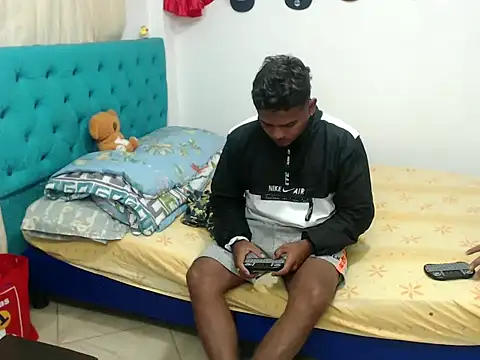 Boycuriousxxx online show from 02-10-25, 12:39