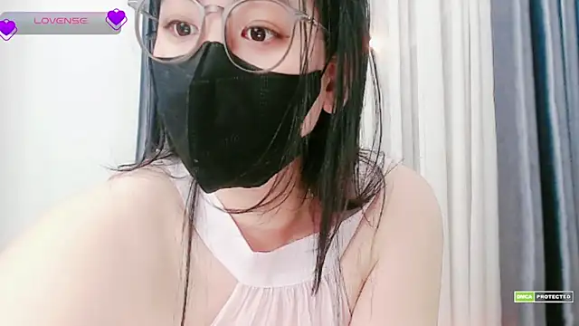 Na baby online show from 11-18-25, 03:49