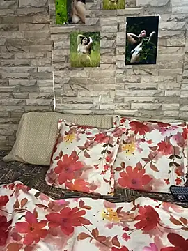 Snapshot of saray_gomez22 chatting on 01-07-25, 03:03 saray gomez22 online show from 01-07-25, 03:03