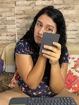 Snapshot of saray_gomez22 chatting on 02-14-25, 01:23 saray gomez22 online show from 02-14-25, 01:23