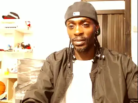 Snapshot of phillip-hot chatting on 01-07-25, 03:03 phillip-hot online show from 01-07-25, 03:03