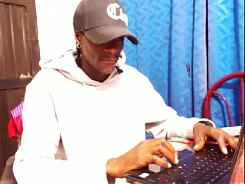 Snapshot of phillip-hot chatting on 01-20-25, 01:50 phillip-hot online show from 01-20-25, 01:50