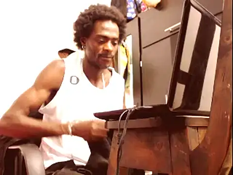 Snapshot of phillip-hot chatting on 01-28-25, 08:58 phillip-hot online show from 01-28-25, 08:58