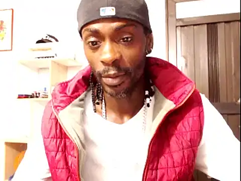 Snapshot of phillip-hot chatting on 02-09-25, 12:39 phillip-hot online show from 02-09-25, 12:39