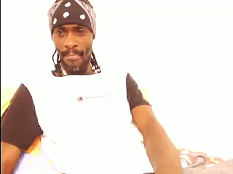 Snapshot of phillip-hot chatting on 02-18-25, 04:16 phillip-hot online show from 02-18-25, 04:16