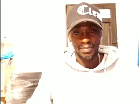 Snapshot of phillip-hot chatting on 03-12-25, 04:19 phillip-hot online show from 03-12-25, 04:19