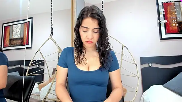 Miranda doll  online show from 02-07-26, 12:20