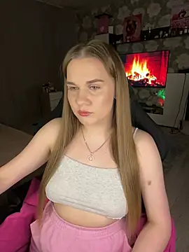 Snapshot of Lexi_noah chatting on 02-06-25, 08:13 Lexi noah online show from 02-06-25, 08:13