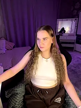 Snapshot of Lexi_noah chatting on 10-24-25, 09:33 Lexi noah online show from 10-24-25, 09:33