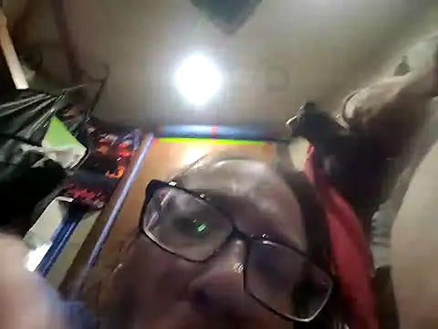 Snapshot of ILUV2TUCHMYKITTY chatting on 10-25-25, 01:29 ILUV2TUCHMYKITTY online show from 10-25-25, 01:29