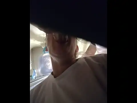 Snapshot of ILUV2TUCHMYKITTY chatting on 11-09-25, 01:53 ILUV2TUCHMYKITTY online show from 11-09-25, 01:53