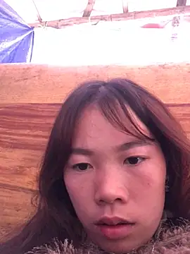 Snapshot of ngoclothingoc9en chatting on 12-28-24, 09:20 ngoclothingoc9en online show from 12-28-24, 09:20