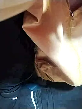 Snapshot of ngoclothingoc9en chatting on 03-17-25, 12:04 ngoclothingoc9en online show from 03-17-25, 12:04