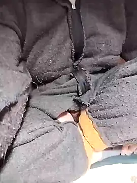 Snapshot of ngoclothingoc9en chatting on 03-17-25, 11:43 ngoclothingoc9en online show from 03-17-25, 11:43