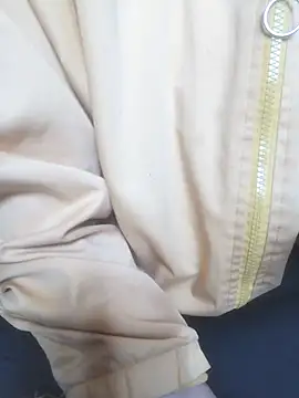 Snapshot of ngoclothingoc9en chatting on 03-22-25, 03:20 ngoclothingoc9en online show from 03-22-25, 03:20