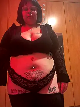 Snapshot of CrisyFerreira chatting on 10-16-25, 02:34 CrisyFerreira online show from 10-16-25, 02:34
