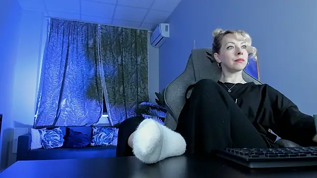 LylithSkye online show from 02-21-26, 11:33