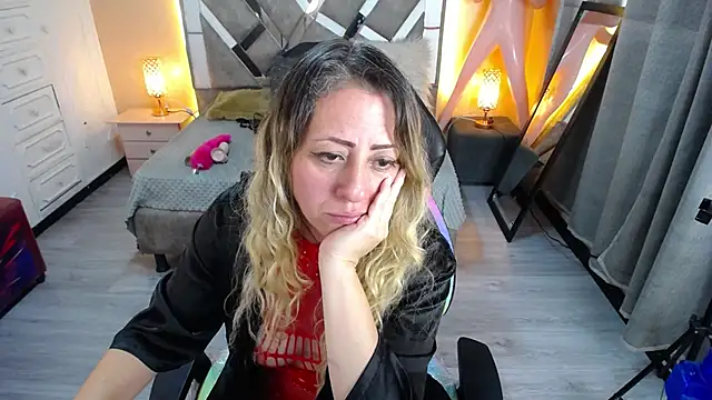 miss hanna07 online show from 01-20-25, 06:10