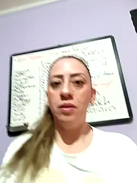 miss hanna07 online show from 02-15-25, 12:01