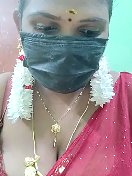 Snapshot of malliga98 chatting on 10-23-25, 06:39 malliga98 online show from 10-23-25, 06:39