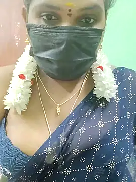 Snapshot of malliga98 chatting on 11-06-25, 05:58 malliga98 online show from 11-06-25, 05:58