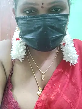 Snapshot of malliga98 chatting on 11-13-25, 05:34 malliga98 online show from 11-13-25, 05:34