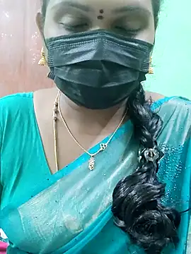 Snapshot of malliga98 chatting on 11-18-25, 07:29 malliga98 online show from 11-18-25, 07:29