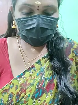 Snapshot of malliga98 chatting on 11-20-25, 06:18 malliga98 online show from 11-20-25, 06:18