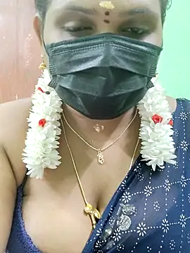 Snapshot of malliga98 chatting on 11-24-25, 06:18 malliga98 online show from 11-24-25, 06:18