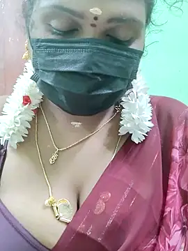 Snapshot of malliga98 chatting on 11-28-25, 06:43 malliga98 online show from 11-28-25, 06:43