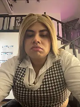 Tom Silver   online show from 11-16-25, 04:07