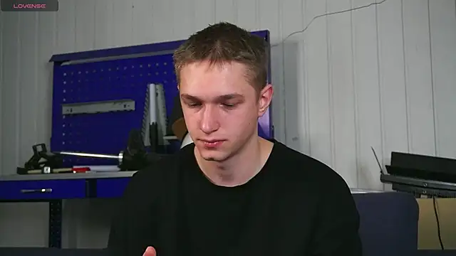 dustyn fox online show from 01-07-26, 03:03