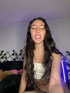 Snapshot of FrancellyHot chatting on 01-07-25, 02:31 FrancellyHot online show from 01-07-25, 02:31